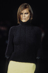 alessandro-del-acqua-fw-1999-4.thumb.jpg.3bab4c9a51a553bf8dfa9654a21f7e5c.jpg
