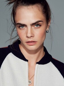 cara-delevingne-vogue-japan-august-2021-issue-6.jpg