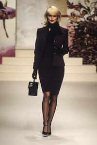 celine-fw-1995-2.thumb.jpg.7283599805b881ab6f63a443b4516896.jpg