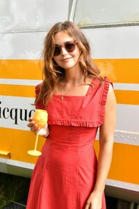 jenna-louise-coleman-at-veuve-clicquot-champagne-garden-08-07-2021-3.jpg