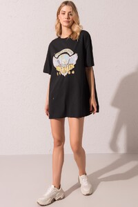on-arka-baski-detayli-mini-basic-elbise_15314_siyah-siyah_1_enbuyuk.jpg