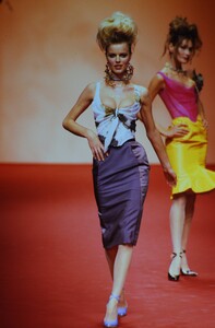 VIVIENNE-WESTWOOD-SPRING-1997 (21).jpg