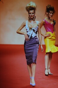 VIVIENNE-WESTWOOD-SPRING-1997 (20).jpg