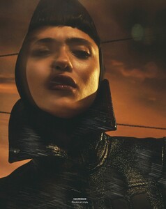 2021-10-01 Marie Claire - France-page-021.jpg