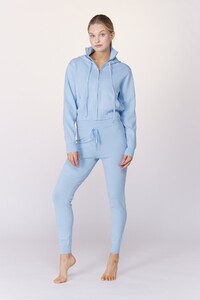 5.CROPKNITHOODIE_celestineblue_KNITHIGHWAISTEDSWEATPANT_celestineblue__0422_1512x.thumb.jpg.38ebea2dbef6e616ec7f829cf52e6871.jpg