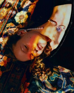 noor 2021-10-01 Marie Claire - France-page-008.jpg