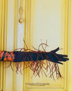 noor 2021-10-01 Marie Claire - France-page-010.jpg