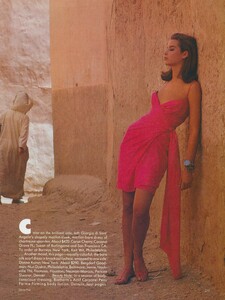 Adventure_Piel_US_Vogue_December_1987_04.thumb.jpg.48b9ecae6bce42e337b2502a28e914ca.jpg