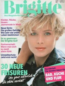BrigitteDe250287no5cover.thumb.jpg.216629300009e0940b125a22b45a4af4.jpg