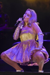 zara-larsson-performs-live-onstage-at-manchester-pride-in-manchester-uk-290821_17.jpg