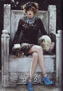 106970775_Lagerfeld_US_Harpers_Bazaar_September_2009_03.thumb.jpg.8fbc8f43fe4e4c9a82355151b29cafee.jpg