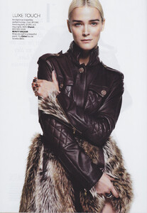 1105116204_Jackson_US_Harpers_Bazaar_September_2010_05.thumb.jpg.6ebac13566bf77872ccf88cffcd795c3.jpg