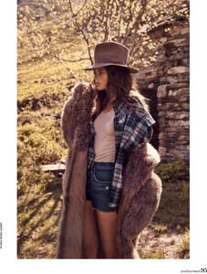 Madame Figaro No. 1940 - 29 Octobre 2021m -10.jpg