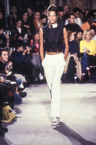 1154218485_DirkBikkembergs1998WomenRTW21.thumb.jpg.8f7b4ad293368ef98eb0eb395beb24a7.jpg