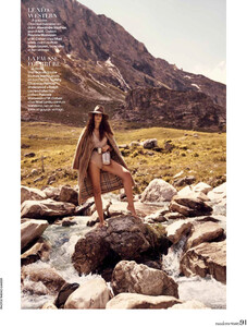 Madame Figaro No. 1940 - 29 Octobre 2021m -6.jpg