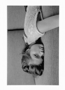 Marie Claire AU 11.2021-page-008.jpg