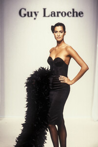 1751610878_GuyLarocheHCSpring1995(10).thumb.jpg.0c60ad00e915905a0db4c83c09699822.jpg