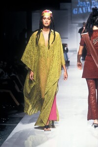 1847956677_JeanPaulGaultier1996WomenRTW129.thumb.jpg.a7eb1fbbbc0d640747c78d60a5190ed5.jpg