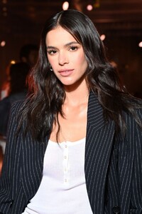 239653125_bruna-mrquezine-at-isabel-marant-womenswear-ss22-fashion-show-in-paris-09-30-202.jpg