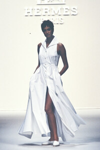 573335858_Hermes1994WomenRTW26.thumb.jpg.099c9489a283df8edf08b6cd116f9f5b.jpg