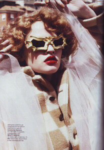 897474699_Lagerfeld_US_Harpers_Bazaar_September_2009_07.thumb.jpg.6ea263f18afc8ebf224cdb3f858d8c94.jpg