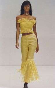 970215463_PradaRTW-SpringSummer1993(5).thumb.jpeg.fe3e507881d6dab7e486a9cd7ae54232.jpeg