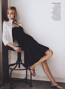 Demarchelier_US_Vogue_November_2005_05.thumb.jpg.cfdb8c2c516df796682ced425256c05e.jpg