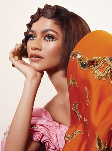 zendaya-for-instyle-magazine-november-2021-6.jpeg