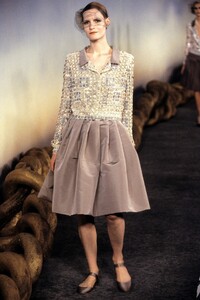 031-chanel-spring-2001-couture-CN10010859-kirsten-owen.jpg