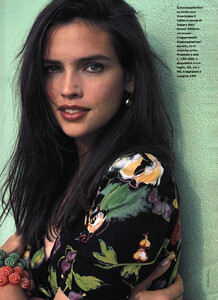 1086981364_31-GRAZIAIT-21apr1991-m.LaurenLindberghph.AntoineVerglas.thumb.jpg.e9f62feef98bffa40ac8e4b0c4f2f043.jpg