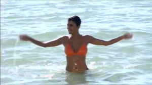 Inside Die Another Day - Making of-00.26.00.516.png