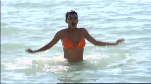 Inside Die Another Day - Making of-00.25.59.257.png