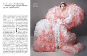 Vogue UK 12.2021-page-m010.jpg