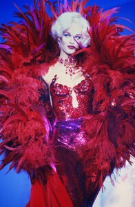 1431150921_THIERRY-MUGLER-HC-FALL-1995(28).thumb.jpg.8290d32c3638be8e1c2c63bc5753afea.jpg