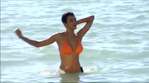 Inside Die Another Day - Making of-00.26.03.762.png