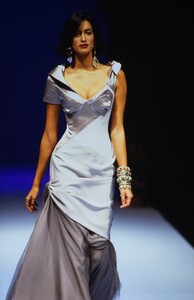 1604962331_christian-lacroix-hc-ss-1995(15).thumb.jpg.e9455188c1faccd2040313a737811619.jpg