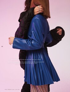 2021-12-01 Elle Netherlands-page-005.jpg