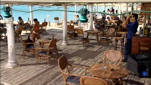 Inside Die Another Day - Making of-00.25.31.754.png