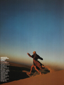 17-ELLEITfeb89-m.CarinVanDenDonk-ph.FabrizioFerri.thumb.jpg.50134f88b0a27929fdd1d7d07be87c2f.jpg