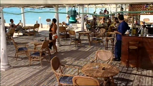 Inside Die Another Day - Making of-00.25.35.002.png