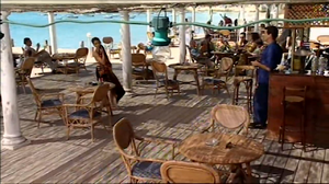 Inside Die Another Day - Making of-00.25.33.273.png