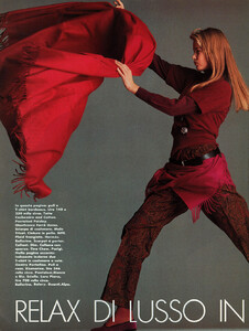 28-ELLEITfeb89-m.ClaudiaSchiffer-ph.WalterChin.thumb.jpg.39f2fb5c2913f89679db365c47d6a6ab.jpg