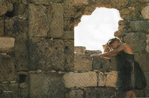 cosmo russia march 2007 model inga 5.jpg