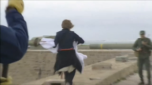 Inside Die Another Day - Making of-00.22.07.412.png