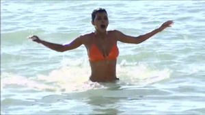 Inside Die Another Day - Making of-00.25.59.013.png