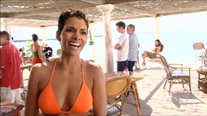 Inside Die Another Day - Making of-00.25.57.513.png