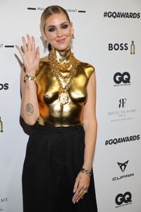Chiara_Ferragni_GQ_Men_Year_Awards_2021_5oT6lVdJ559x.jpg