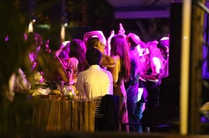kendall-jenner-at-the-wedding-reception-of-lauren-perez-in-miami-11-11-2021-3.jpg