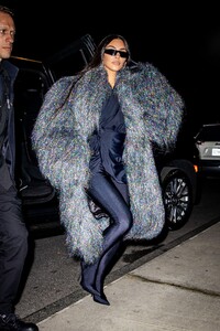 kim-kardashian-in-shimmery-and-shaggy-coat-nyc-10-05-2021-7.jpg