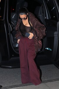 kim-kardashian-out-for-dinner-in-nyc-11-03-2021-0.jpg